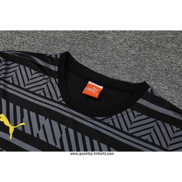 Trainingsanzug
 Borussia Dortmund Kurzarm
 2022-2023 Grau
 - Kurze Hose
